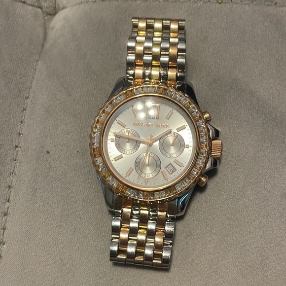 Micheal KORS Watch -brand new!